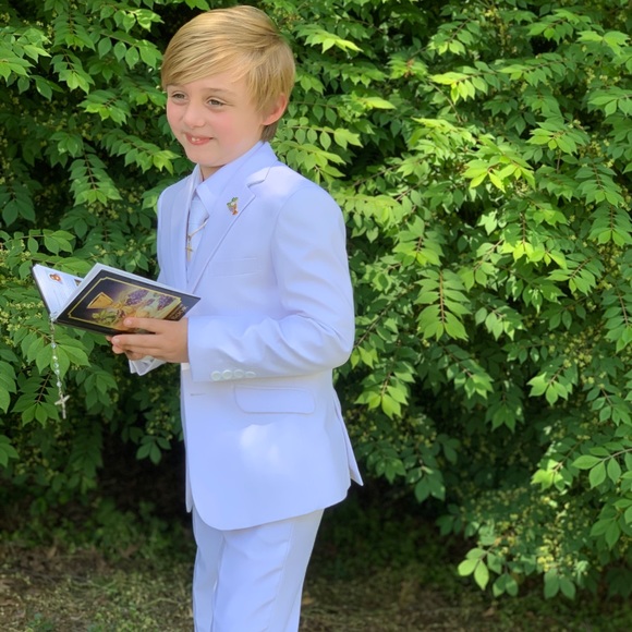 Welcome to my Closet! Thanks for stopping by. - Picture 17 of 17